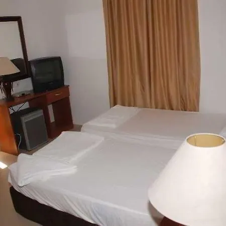 Ikimiz Hotell Side